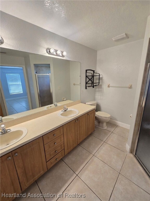 Building Photo - 6491 Orduna Dr