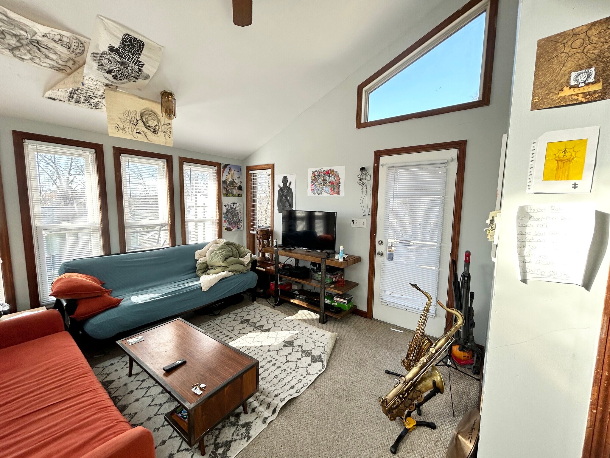 Building Photo - 33 Lawn St