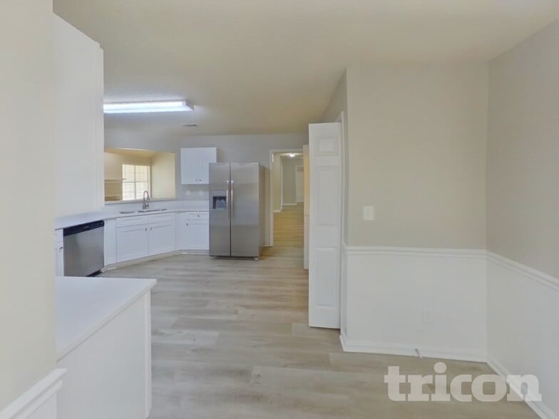 Building Photo - 421 Washington Dr