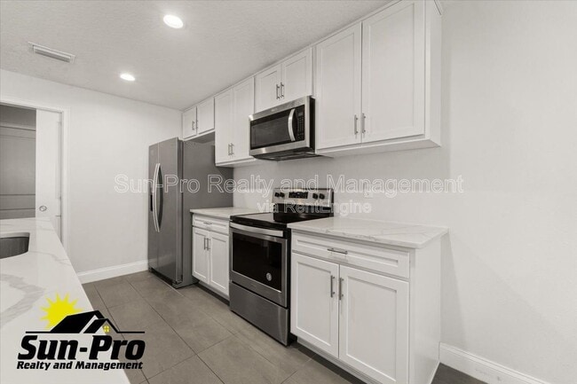 Building Photo - 5134 Taylor Ave