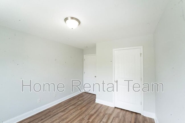 Building Photo - 573 Gov Treutlen Cir