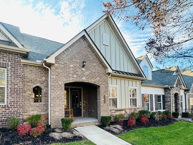 Building Photo - Spacious 3 bed, 3 bath home in Groves Park Commons featuring a modern kitchen, 2-car garage, and ...