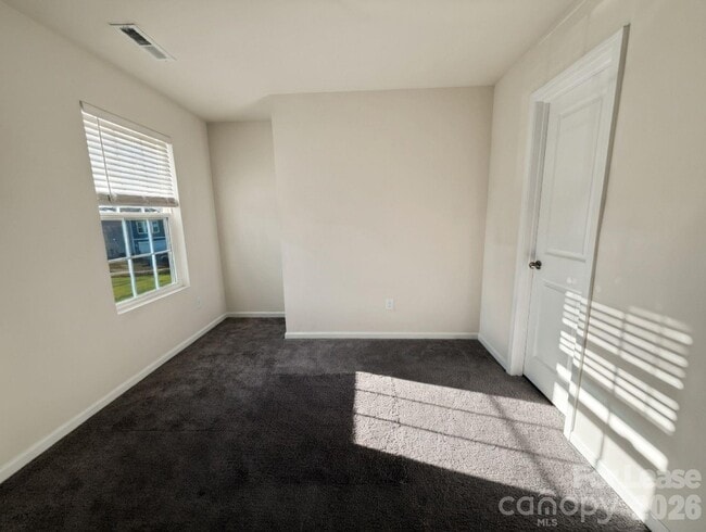 Building Photo - 193 Brentwood Dr