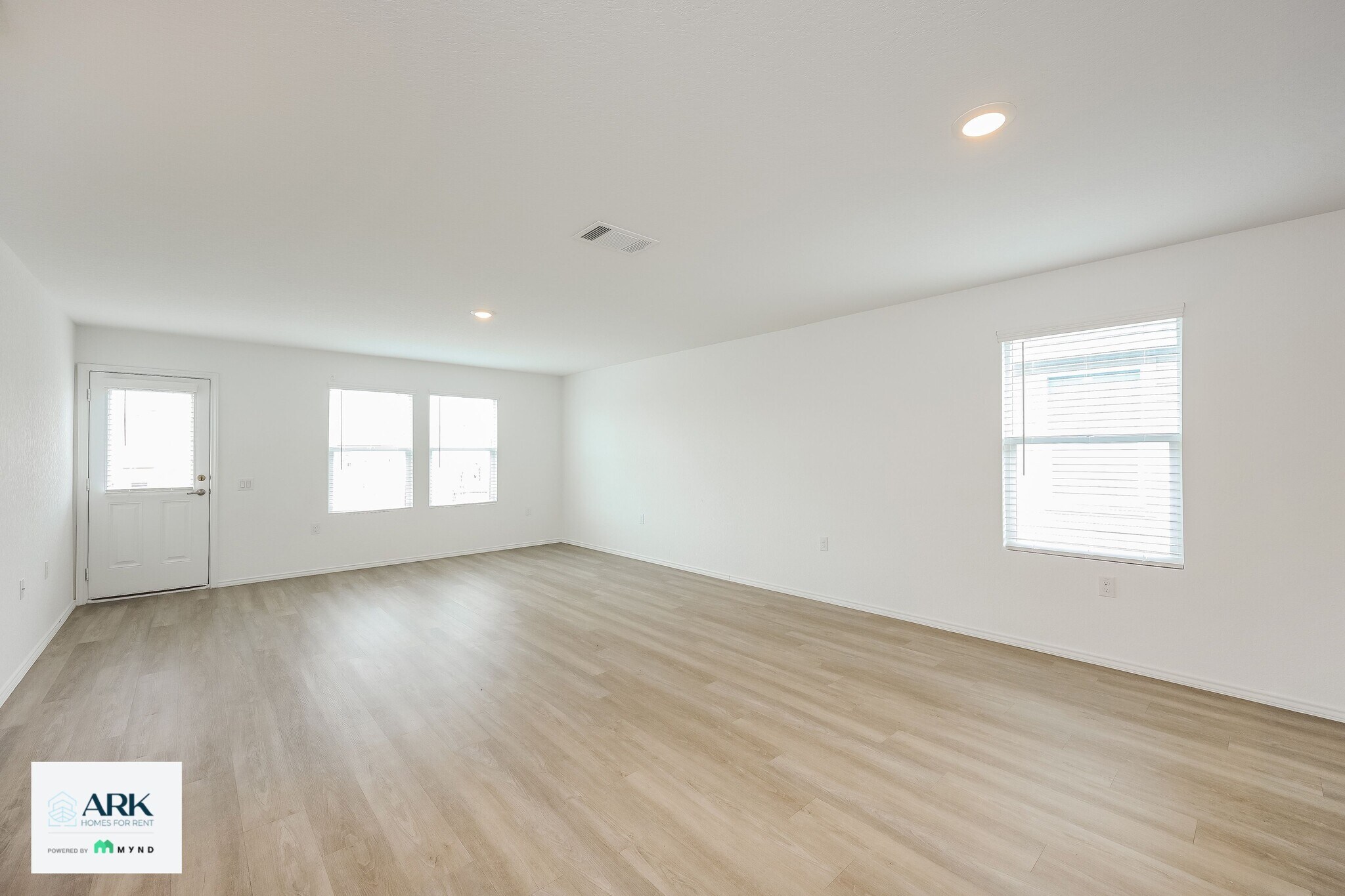 Building Photo - 11915 Cink Dr