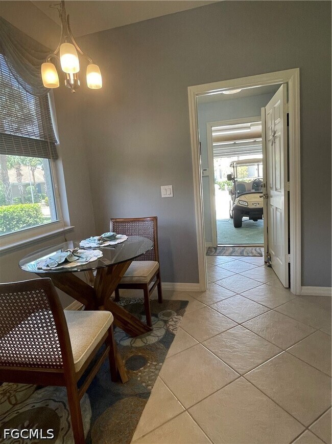 Building Photo - 10630 Camarelle Cir