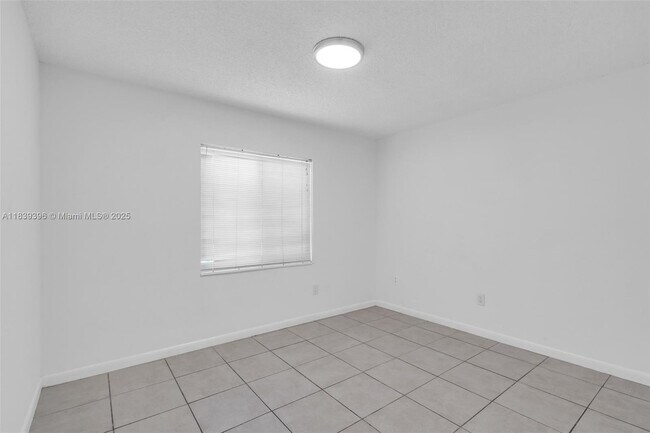 Building Photo - 13392 SW 66th Terrace