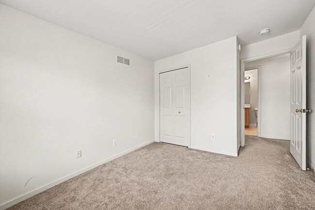 Building Photo - 2878 Barclay Wy