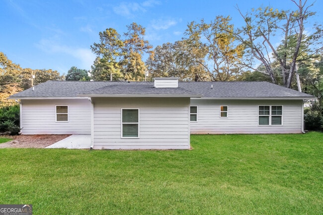 Building Photo - 430 Birch Ln SE