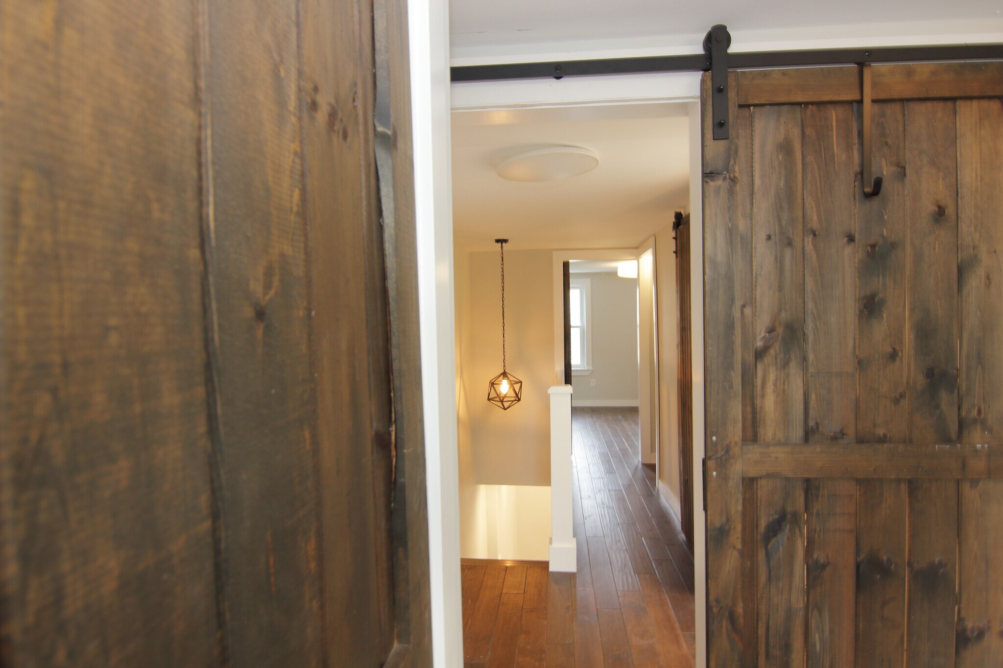 Building Photo - 136 Walnut Ave