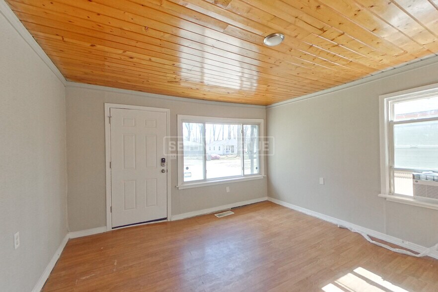 Building Photo - 3636 N Whittier Pl