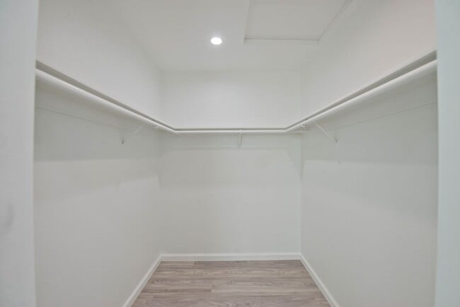 Building Photo - 20227 Elkwood St