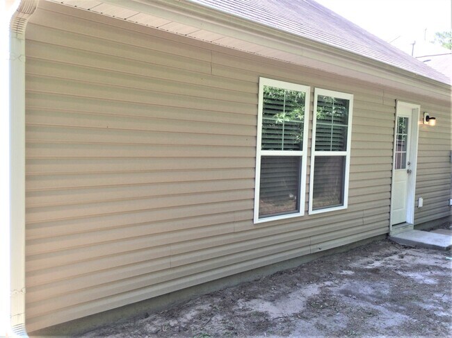 Building Photo - 3848 Annapolis Way