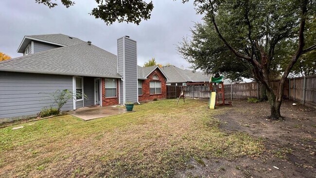 Building Photo - 3506 Nandina Dr