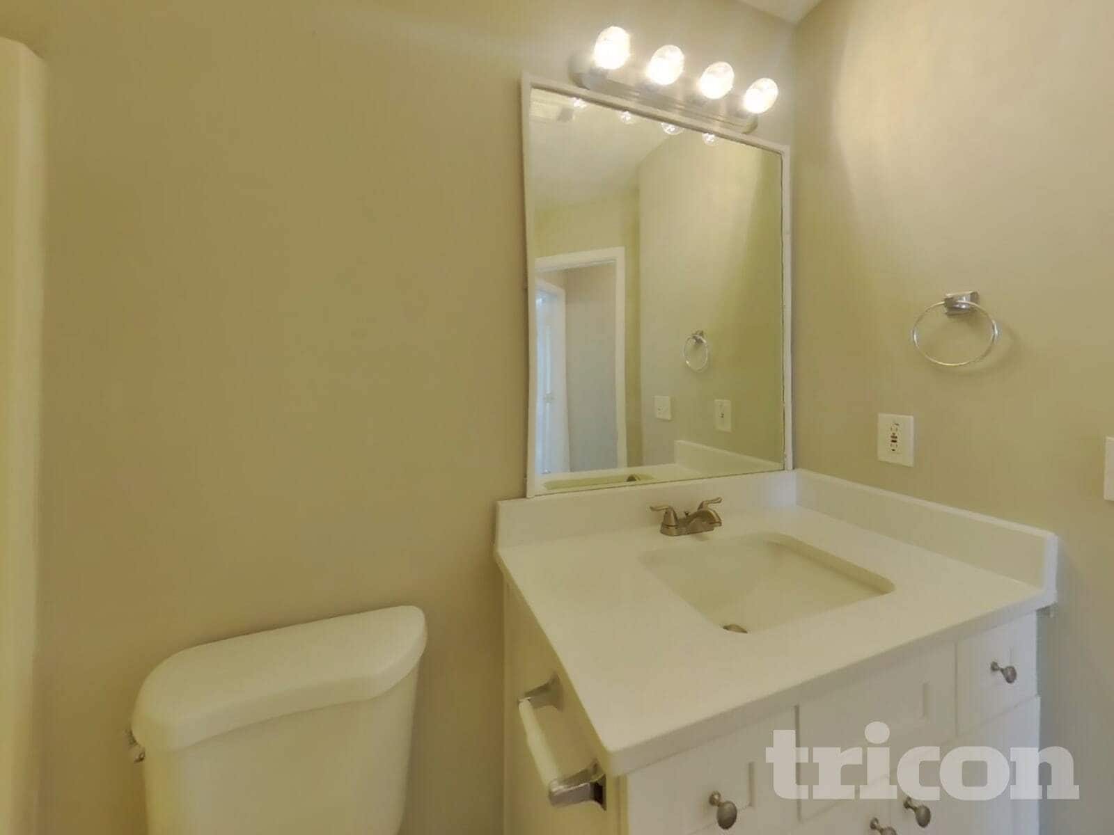 Building Photo - 11728 Spring Lake Way