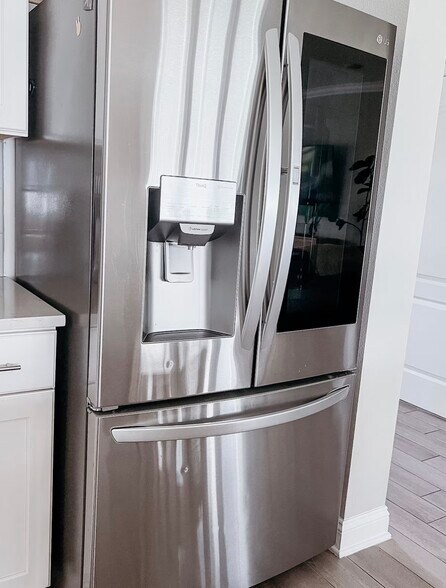 Building Photo - 290 Granite Ave