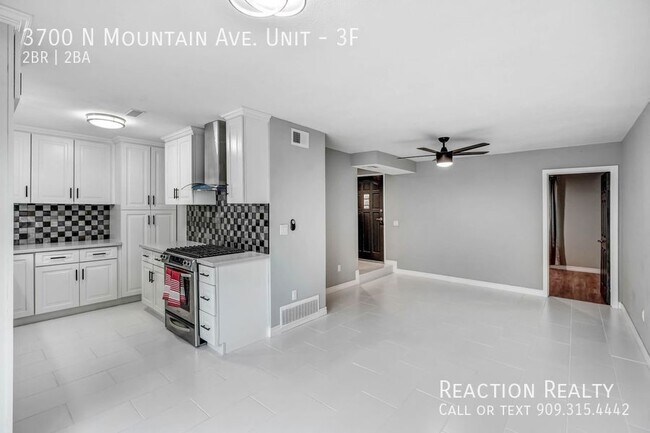 Building Photo - 3700 Mountain Ave N