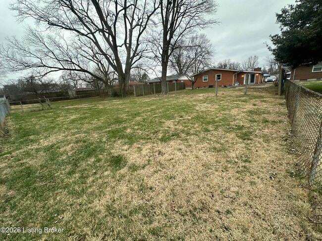 Building Photo - 4806 Mid Dr