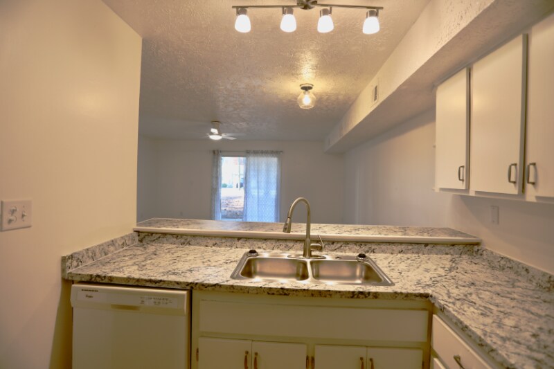 Building Photo - 365 W Illinois Ave