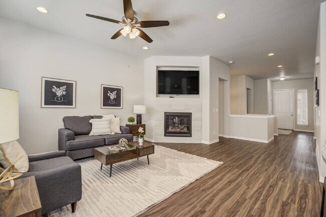 Building Photo - Upgraded Ranch Home in Lake of the Rockies...