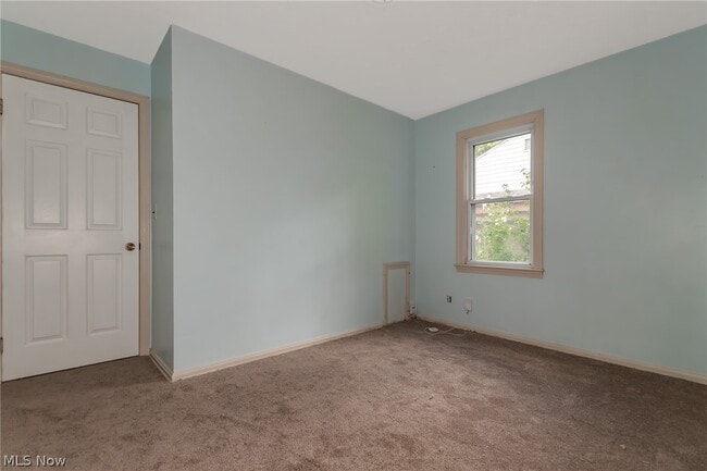 Building Photo - 8279 Westmoor Rd