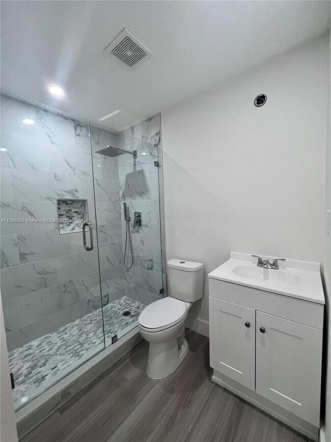 Building Photo - 16621 SW 64th Terrace