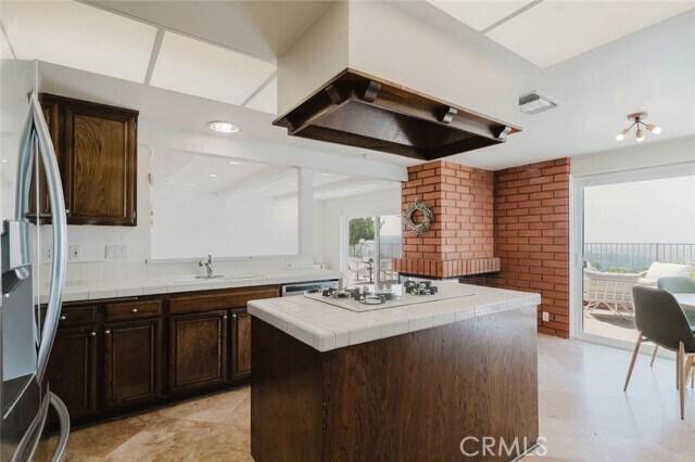 Building Photo - 906 Whitehaven Terrace