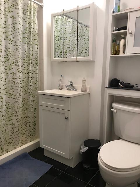 Building Photo - 71 Joy St