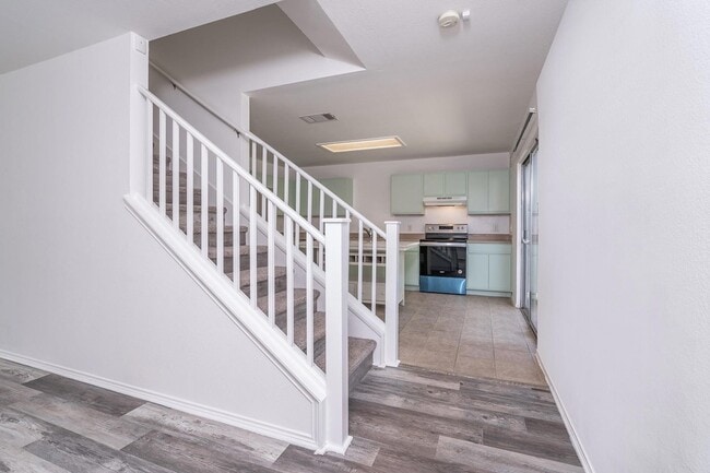 Building Photo - 1305 Water Spaniel Way