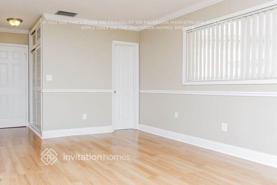 Building Photo - 10331 NW 18th Pl