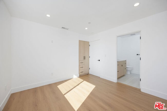 Building Photo - 6241 Banner Ave