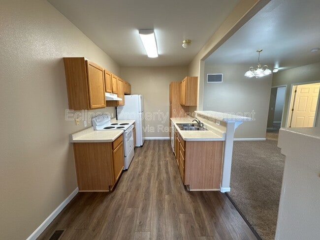 Building Photo - 2461-F 1/4 F 1/4 Rd