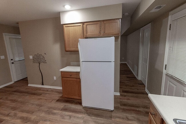 Building Photo - 1530 Florence Dr