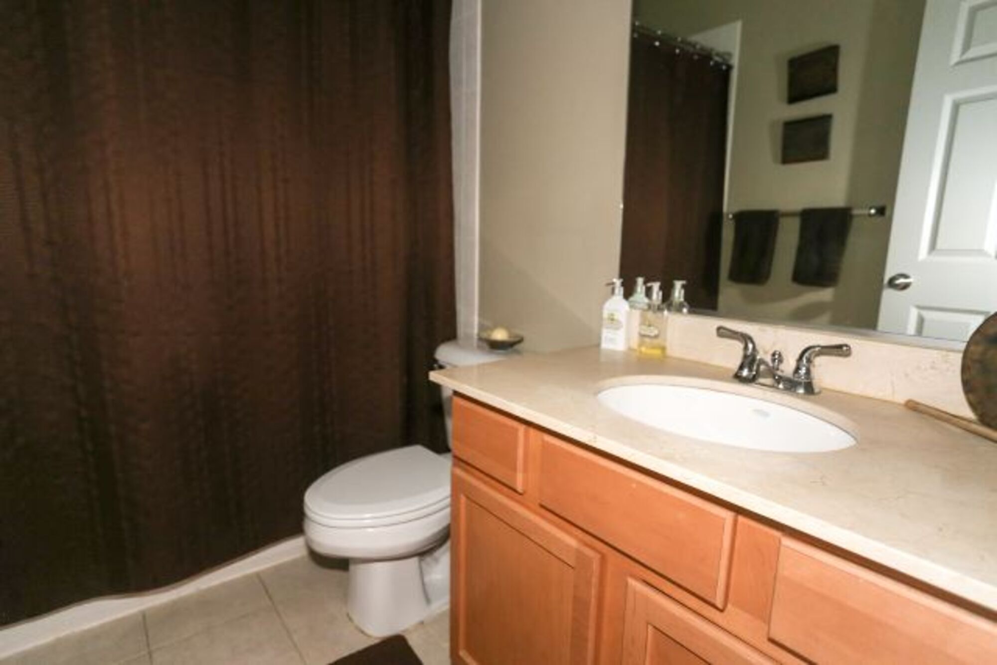 Building Photo - 3655 N Southport Ave