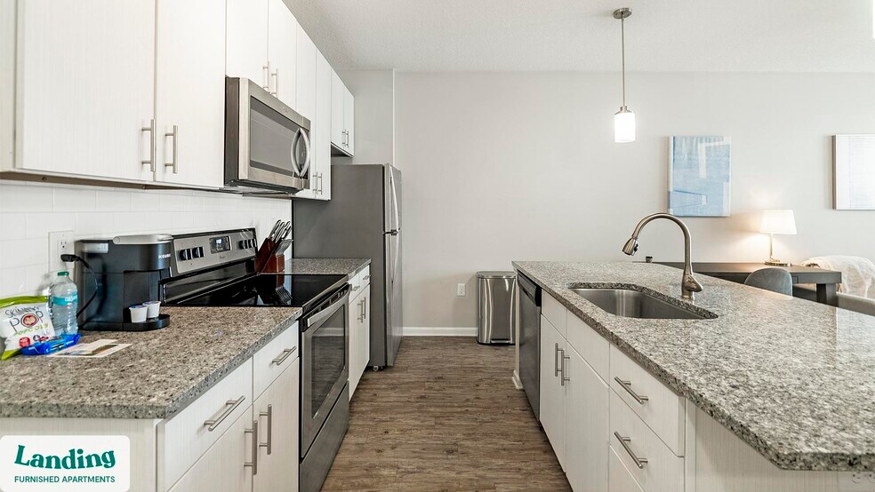 Building Photo - 2300 Tapestry Park Dr