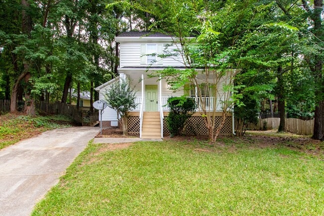 Primary Photo - 3-Bedroom Home for in Cary – Close to Downtown!