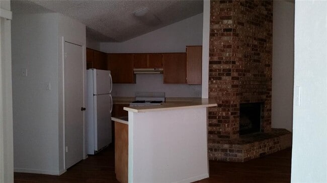 Building Photo - 2602 Colquitt Cove