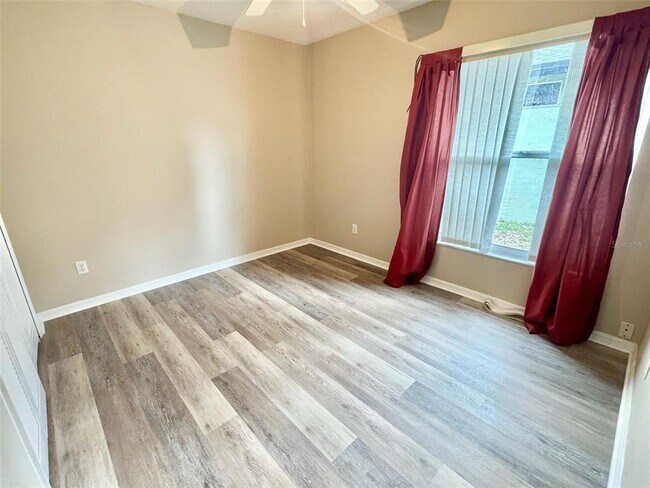 Building Photo - 7724 Water Oak Ct