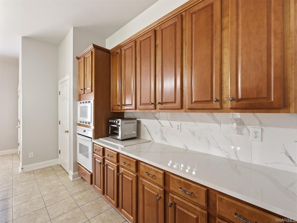 Building Photo - 8843 Marston Way