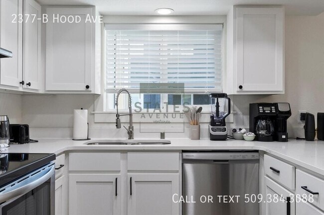 Building Photo - 2377 Hood Ave