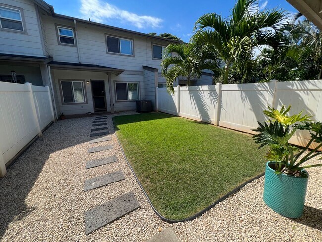 Building Photo - For Rent - [Ke Aina Kai Townhomes] 91-6540...