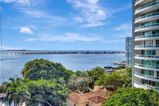 Building Photo - 1627 Brickell Ave