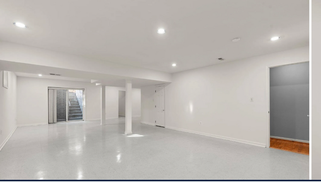 Building Photo - 6612 Gleaming Sand Chase Rd