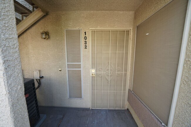 Building Photo - 5710 E Tropicana Ave