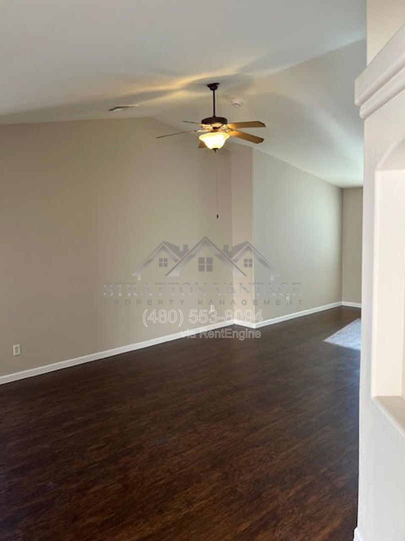 Building Photo - 11429 W Austin Thomas Dr