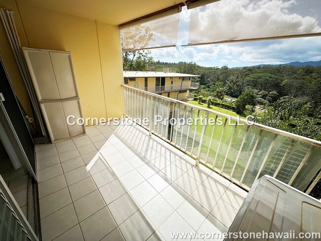 Building Photo - 95-2048-2048 Waikalani Dr