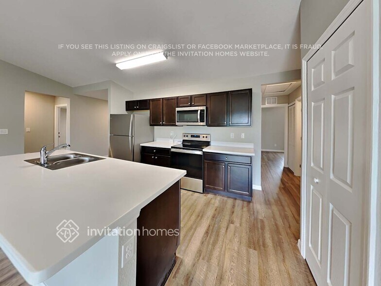 Building Photo - 3294 Terita Dr