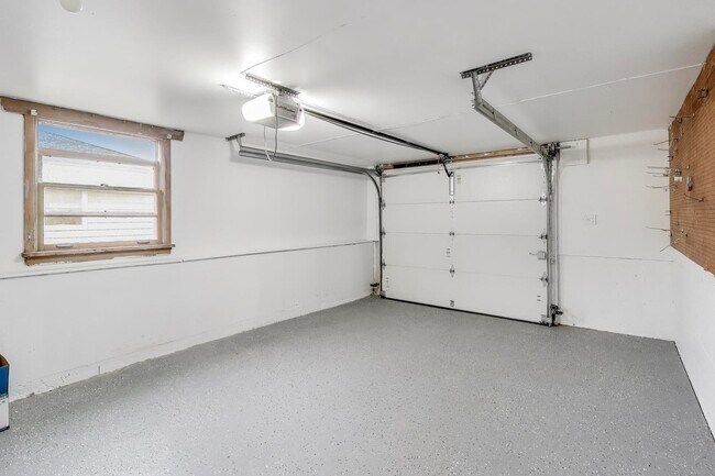 Building Photo - 403 Dalton Ave