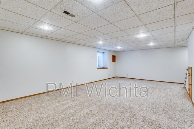 Building Photo - 3607 N Athenian St
