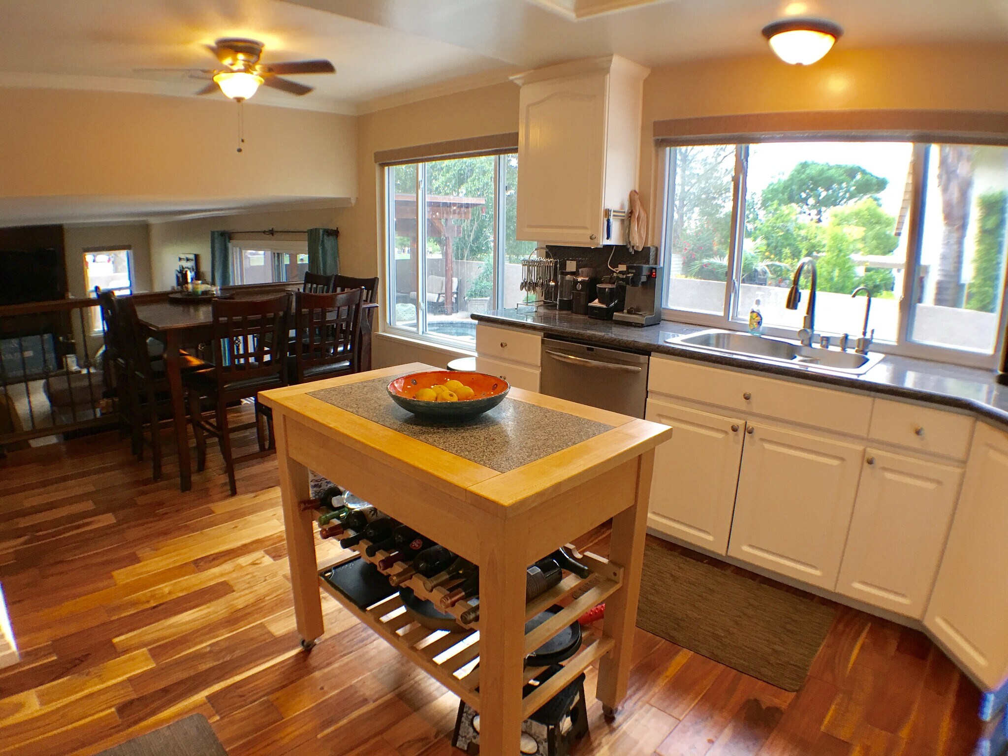 Building Photo - 672 Garland Court