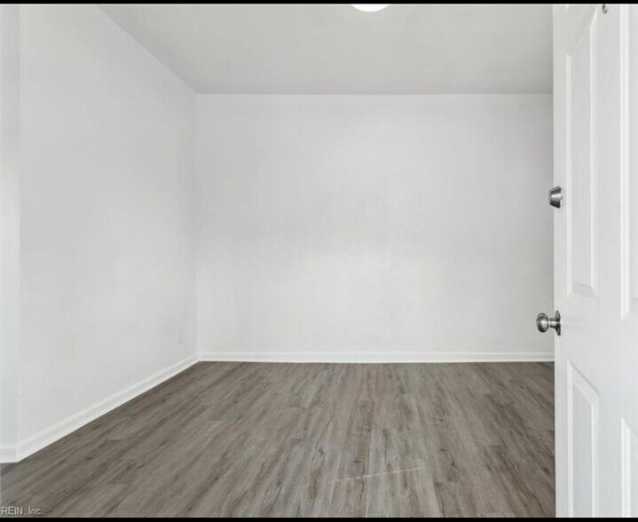 Building Photo - 2808 Lafayette Blvd